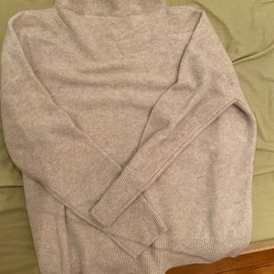 White sweater size L